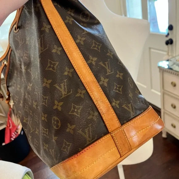 “SOLD*Louis Vuitton Monogram Bucket Bag vintage - Picture 4 of 16